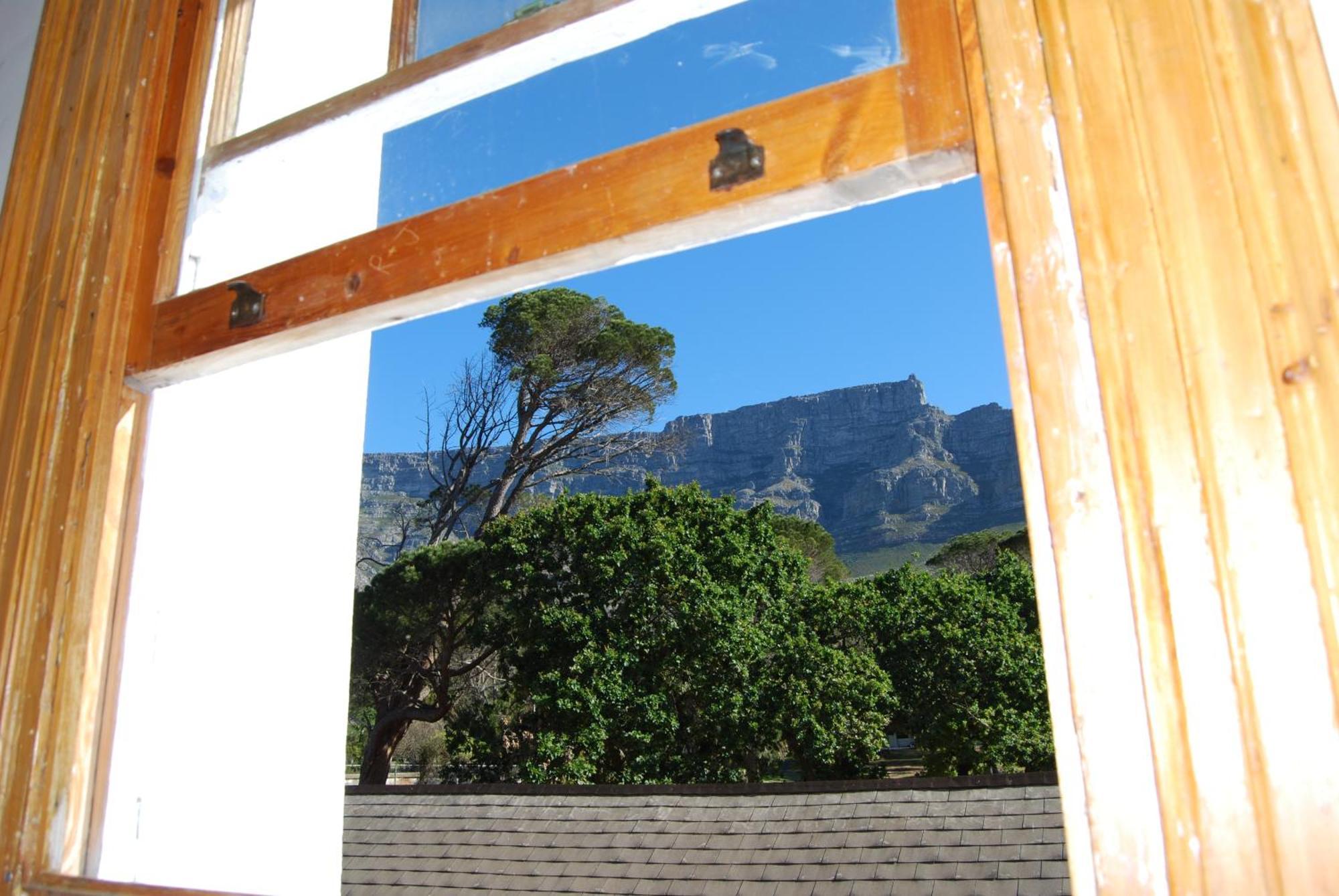 Ashanti Lodge Backpackers Cape Town Exterior photo
